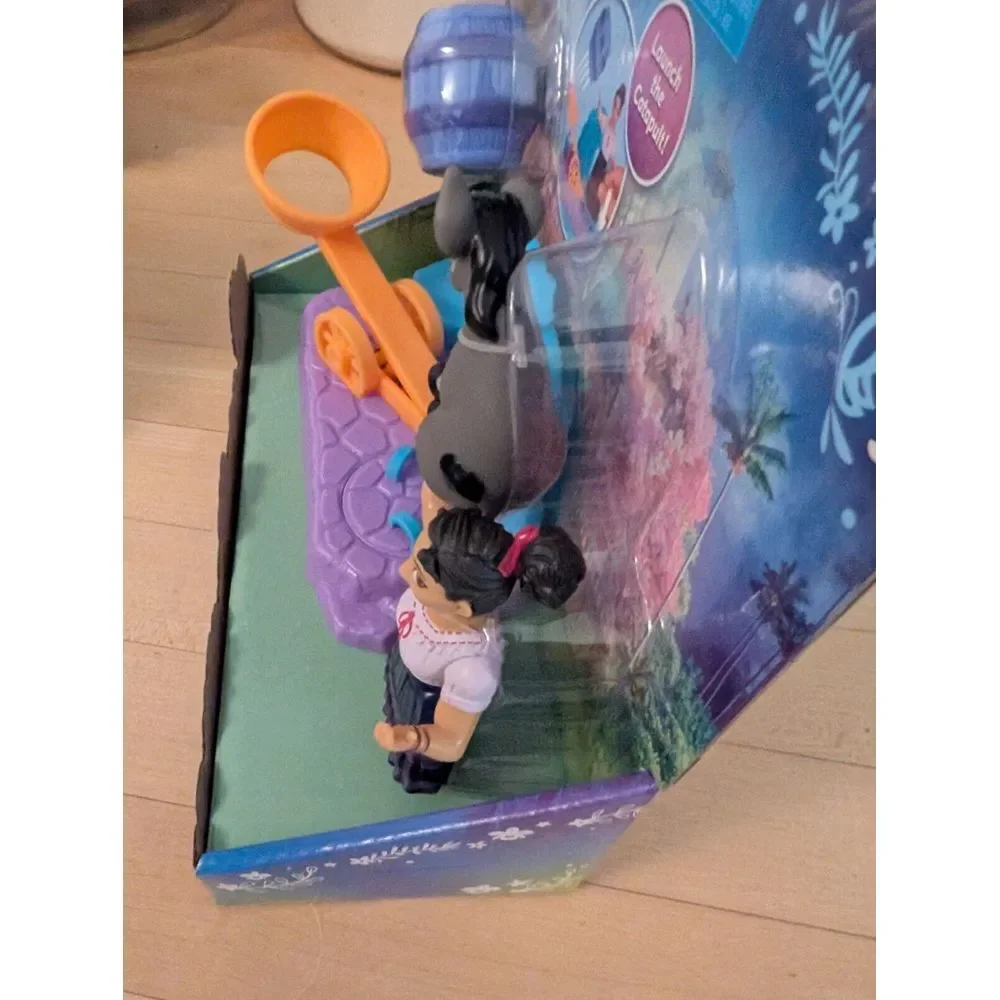Disney Encanto‎ Luisa Small Doll Playset